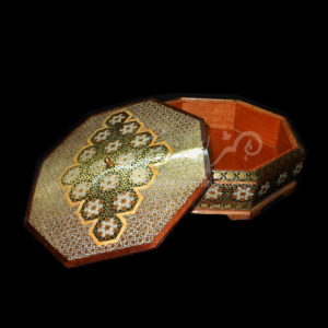 شکلات خوری حوضی خاتم شیراز